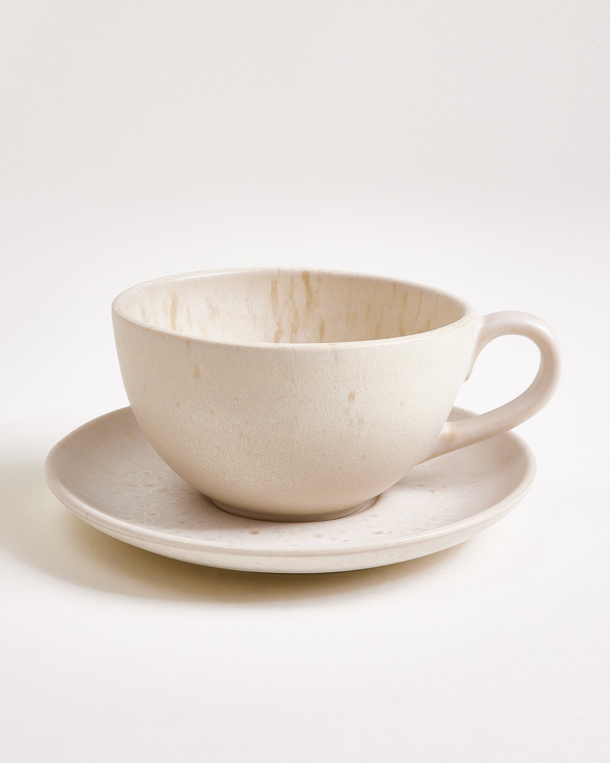 Sintra - Large tea mug & saucer classic sand