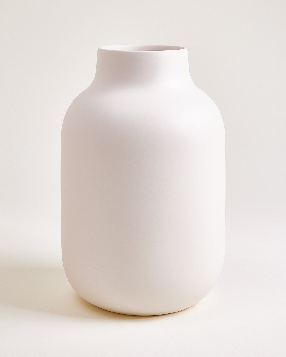 Nuno Vase L matt sand