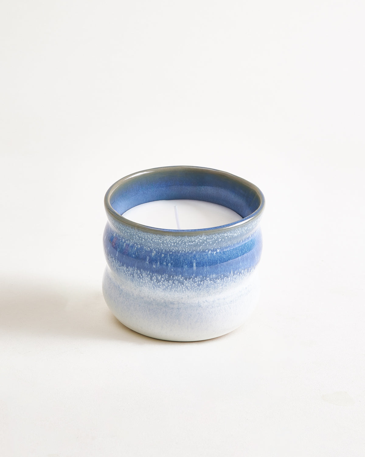Ombra - Candela profumata Ocean Breeze Blu scuro, blu chiaro