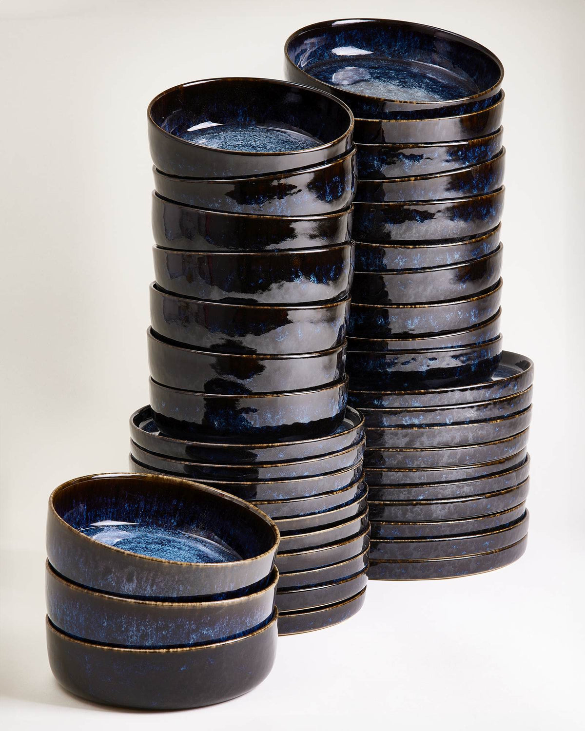 Cordoama - Tableware set modern dark blue 40 pieces