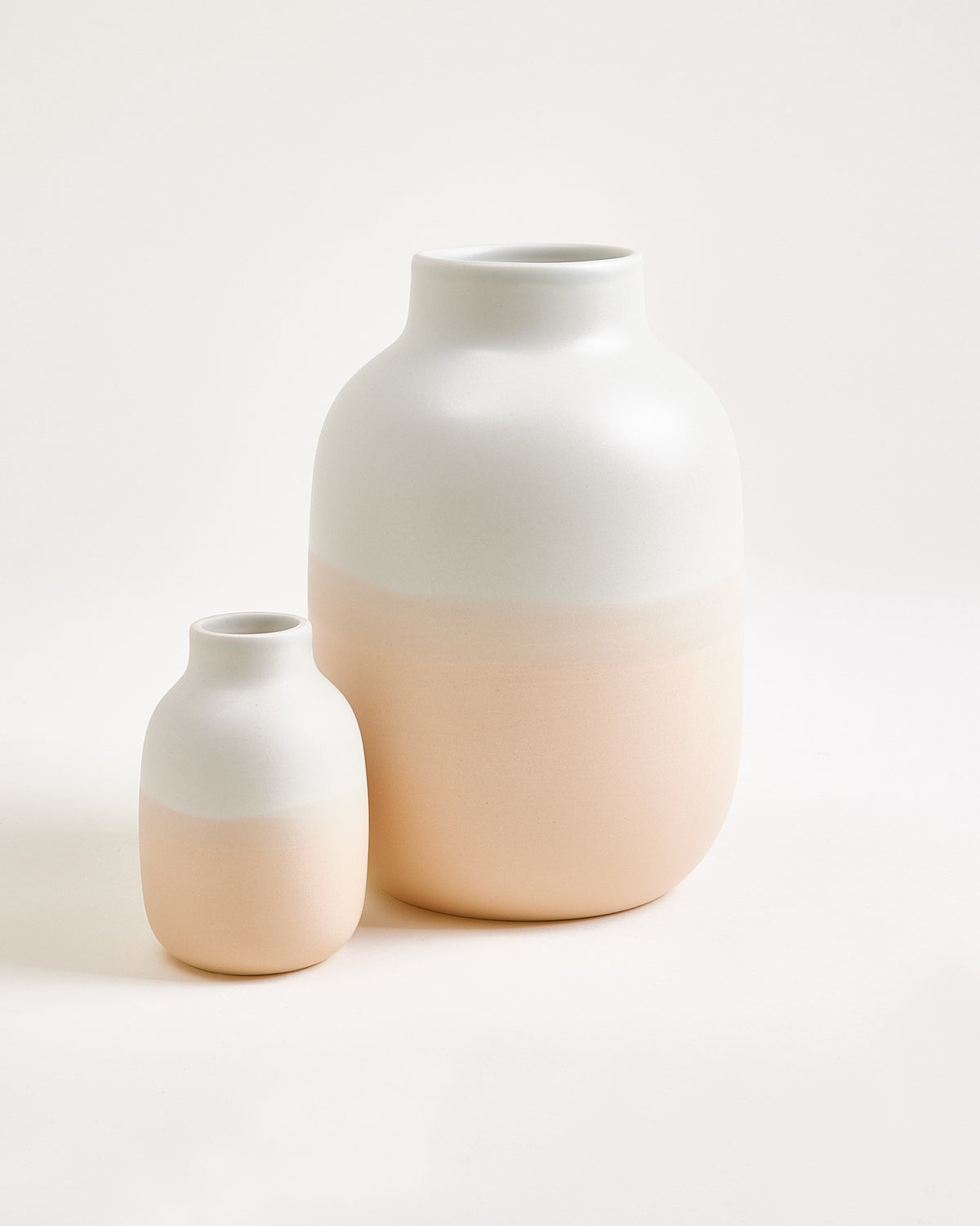 Nuno Vase S hellblau sand